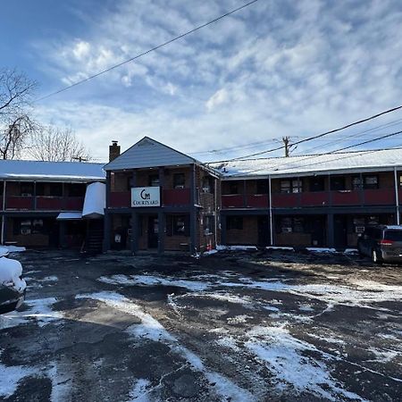 Central Motel Courtyard White Plains Εξωτερικό φωτογραφία