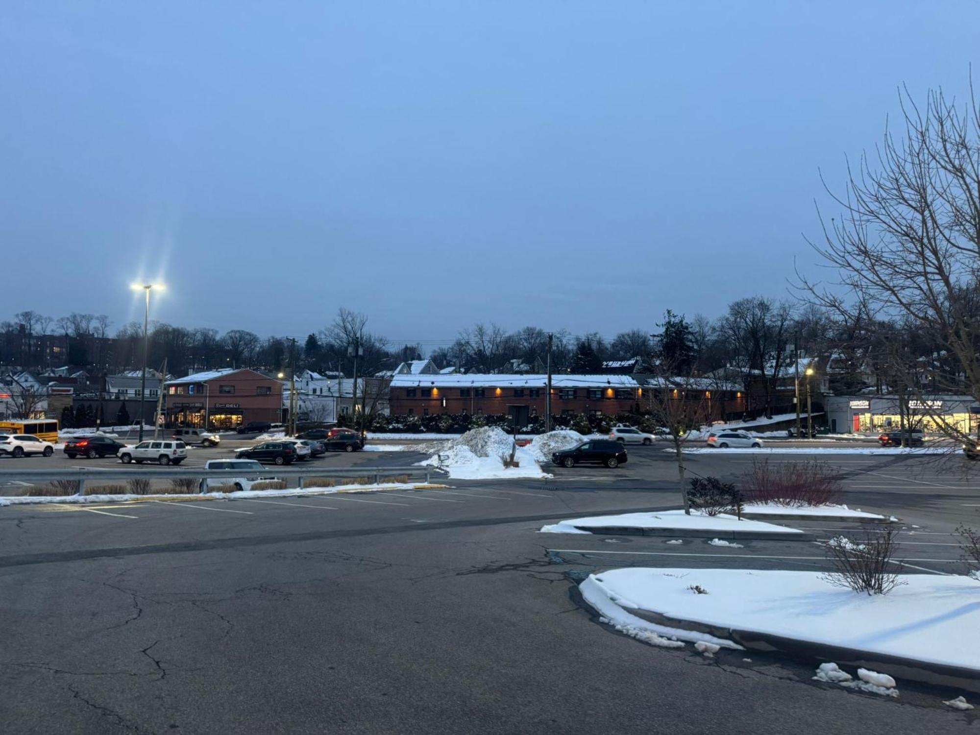 Central Motel Courtyard White Plains Εξωτερικό φωτογραφία