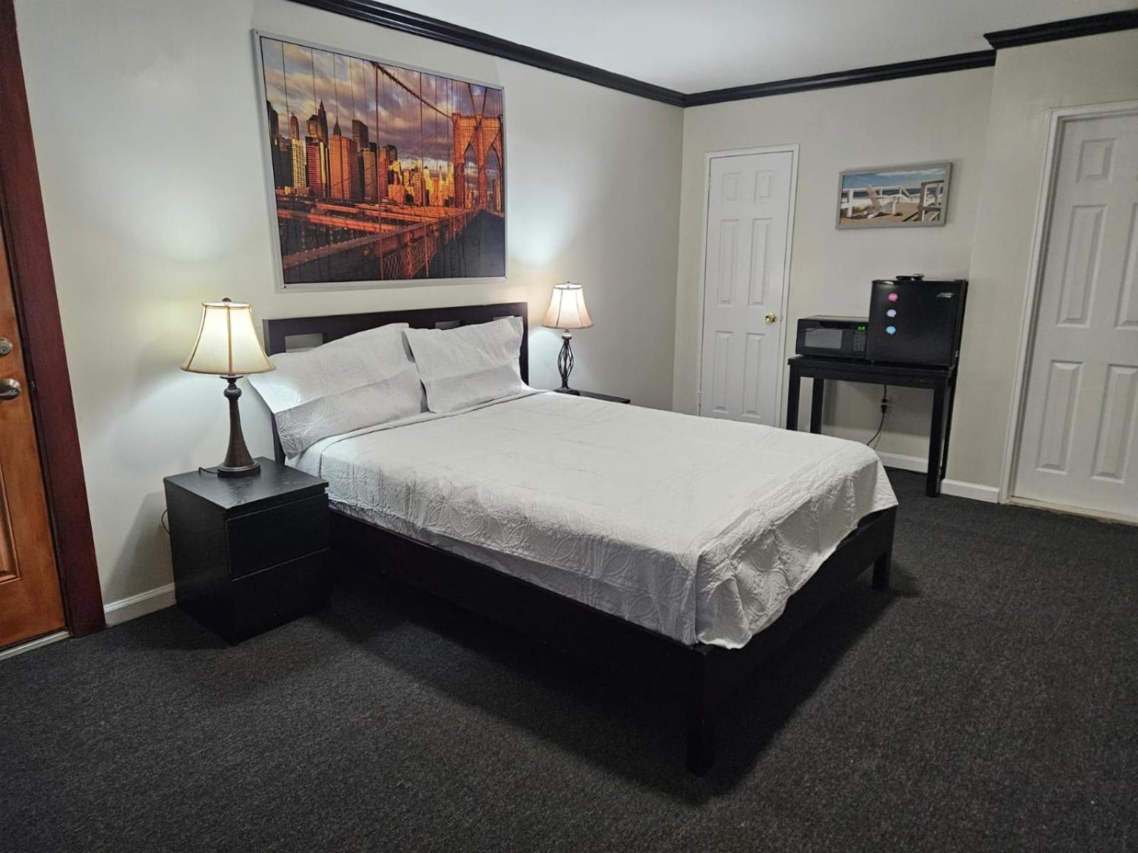 Central Motel Courtyard White Plains Εξωτερικό φωτογραφία