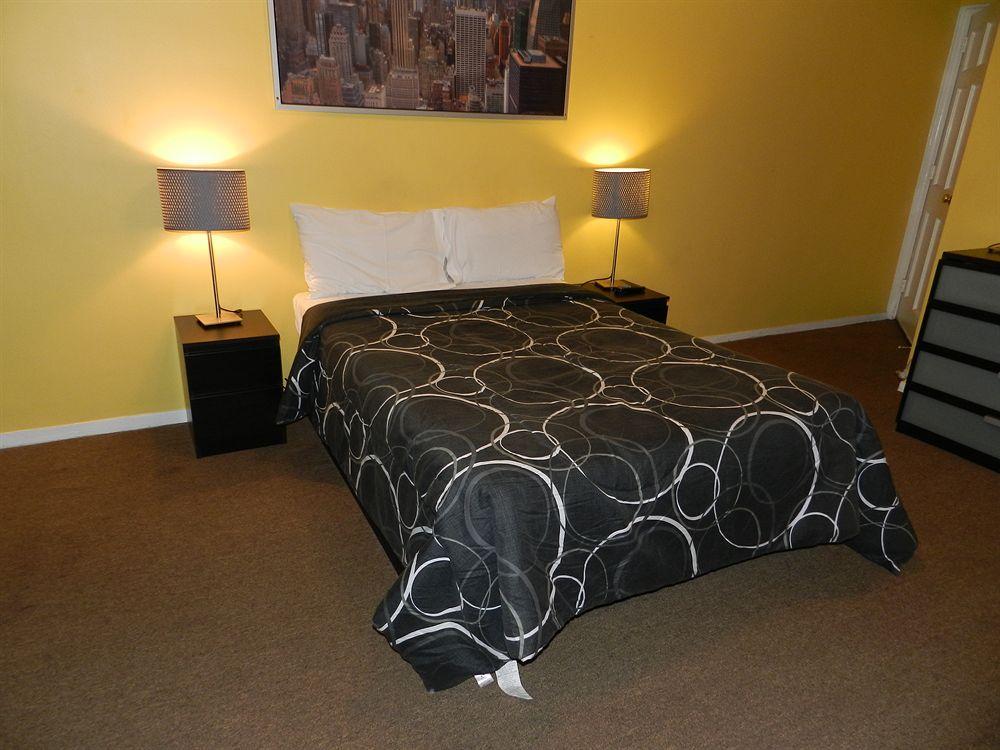 Central Motel Courtyard White Plains Εξωτερικό φωτογραφία