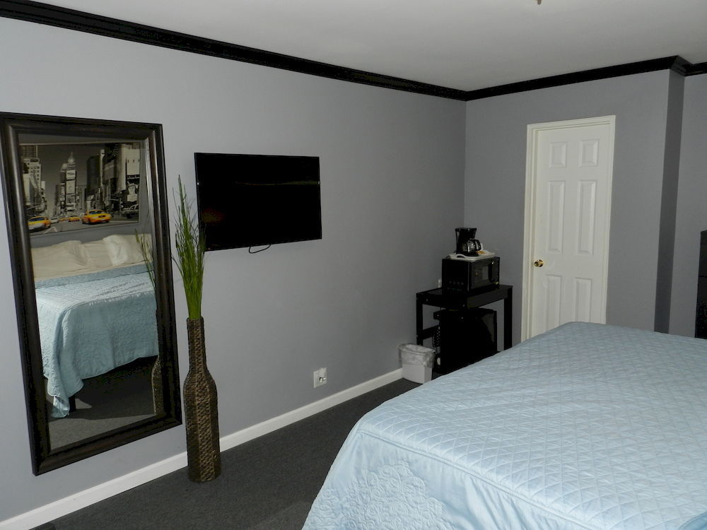 Central Motel Courtyard White Plains Εξωτερικό φωτογραφία