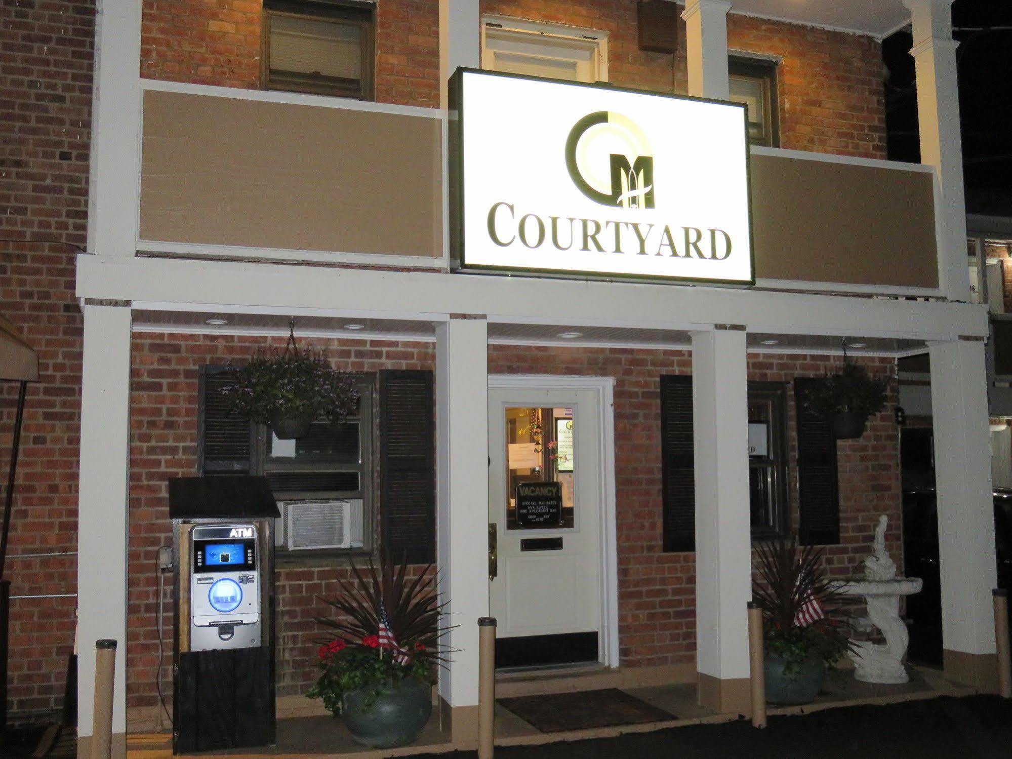 Central Motel Courtyard White Plains Εξωτερικό φωτογραφία